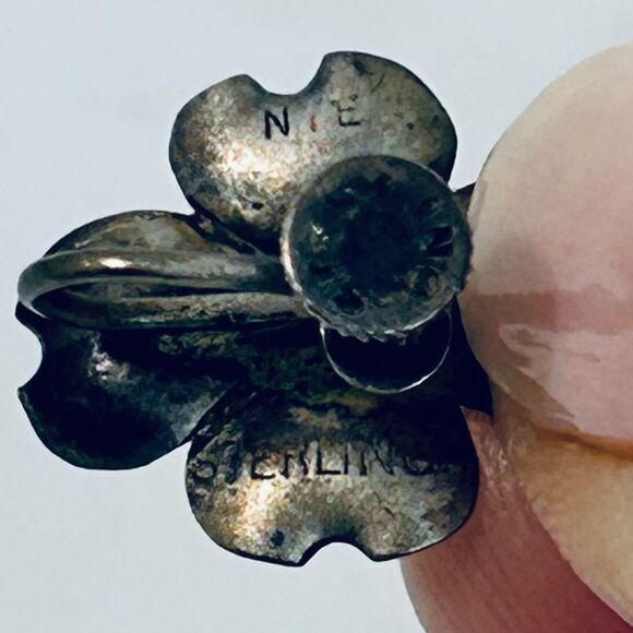 Vintage Stuart Nye RARE SET Sterling Silver Dogwood Floral Brooch and Earrings - Picture 11 of 13